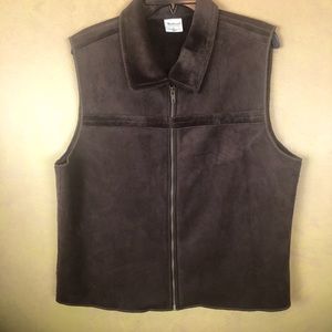 Women’s vest, size large
